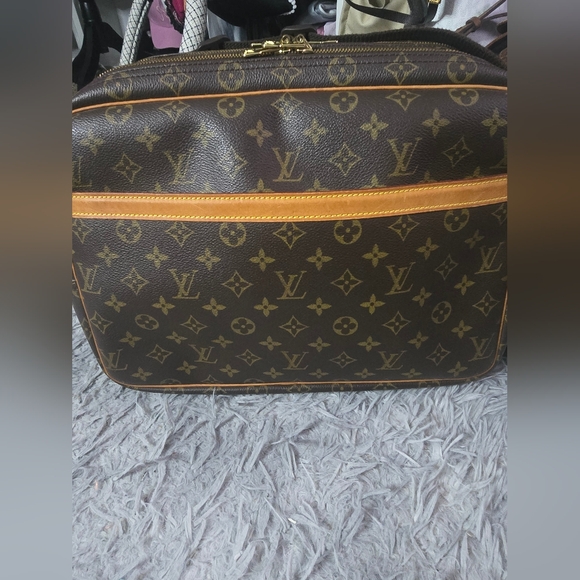 Louis Vuitton Brown Monogram Travel Bag - Picture 2 of 15